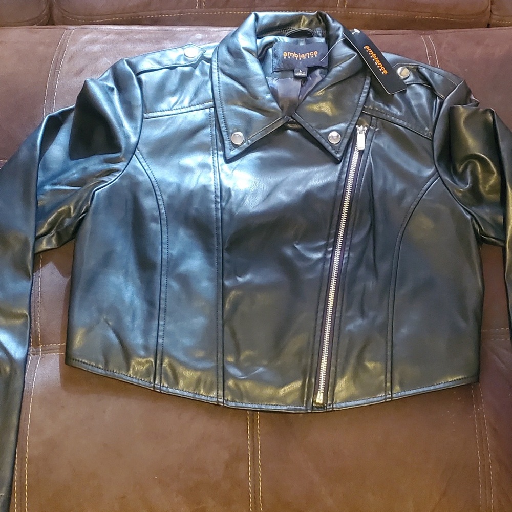 Jacket - Picture 2 of 9